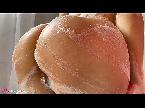 ❤️ سبزه با ارتعاش گربه خودارضایی می کند تا ارگاسم شدید در دوش گرفتن ️❌ پورنو در fa.flvporn.ru ❌